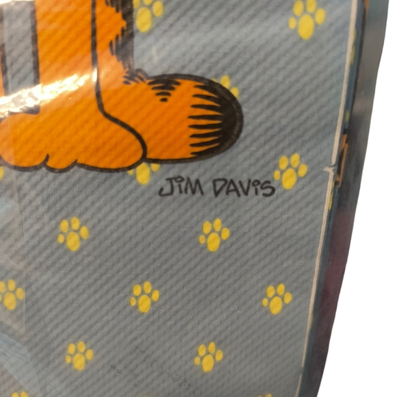 VintagGarfield Tablecloth Paper NIP 54x 96 Gibson Jim Davis Birthday - Picture 3 of 6